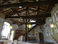 Chateau de Mauriac (63), Ecuries